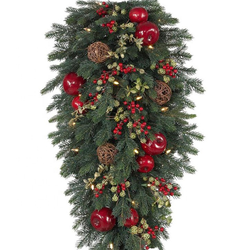 Decorative garland for Christmas